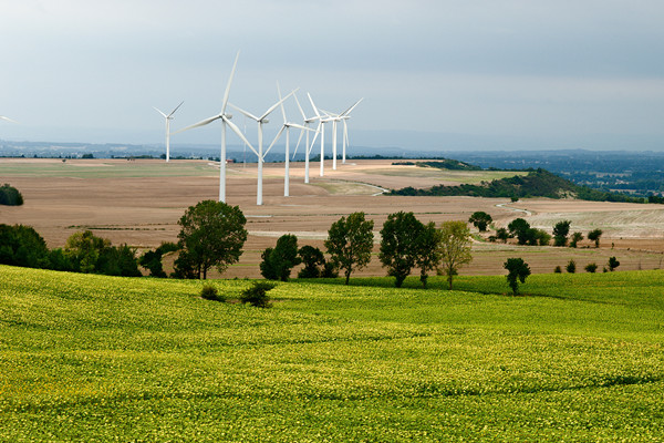 可再生能源发展的4个阶段介绍，并网及阶段性挑战分析