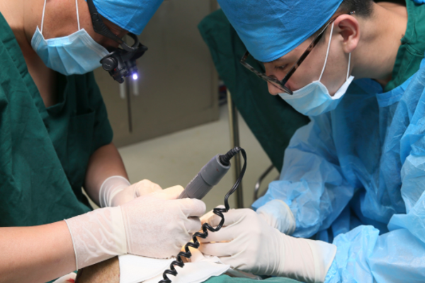 中国植发行业发展史是怎样呢？经历了哪些阶段？