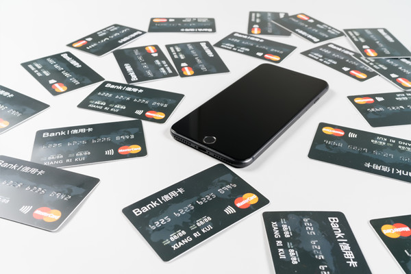 什么是信用卡？怎么申请？逾期多久会被起诉？