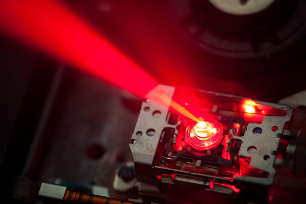 什么是激光电视？技术构成及优点分析