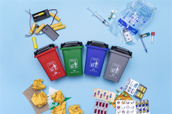 什么是城市生活垃圾？分类原则是？