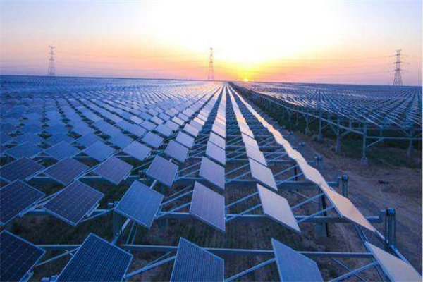 什么是分布式光伏发电？分布式光伏发电和集中式光伏发电的区别