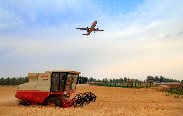 农机自动驾驶是什么？类型与优势介绍