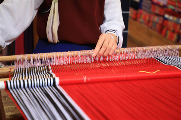 印度品牌价值基金会(IBEF)：印度家庭手工业贸易的潜力.pdf(附下载)