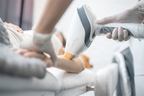 德勤(Deloitte)：2022年中国医美行业年度洞察报告.pdf(附下载)