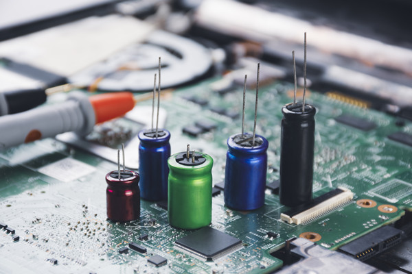 什么是超级电容器？工作原理、类型及应用介绍