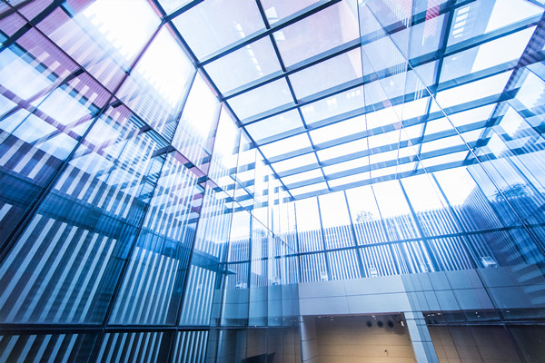 浮法玻璃是什么？和普通平板玻璃的区别一览