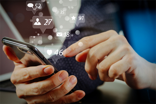 Tribe Dynamics：2021年全球影响者营销趋势与2022年预测报告.pdf(附下载)