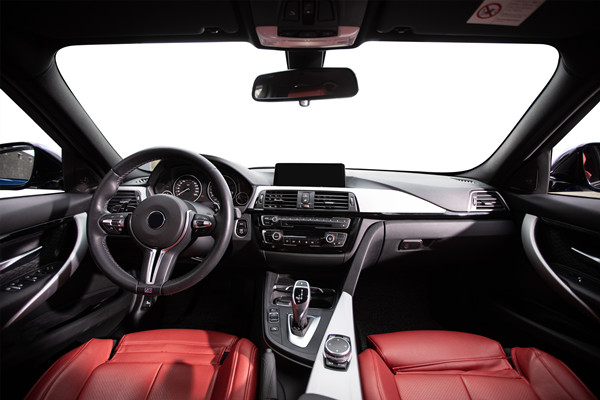 什么是抬头显示器？抬头显示器的类型及原理介绍