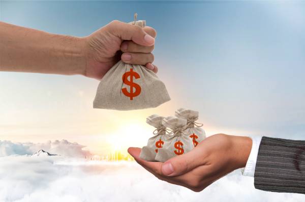 股票回购指什么？发展现状如何？相关理论有哪些？