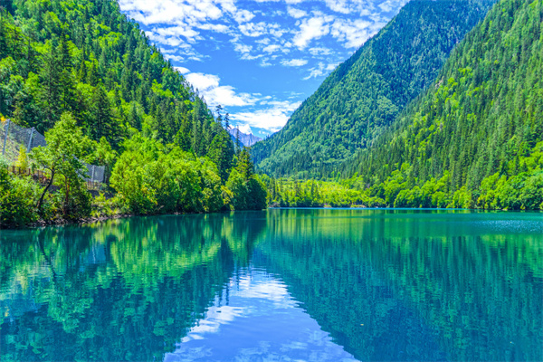 什么是环保产业？发展特点是？