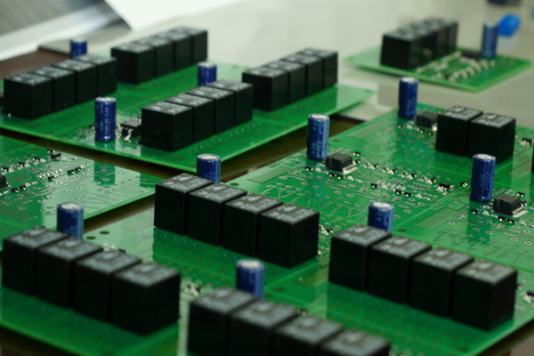 集成电路板是什么材料？种类有哪些？