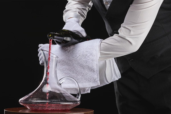 什么是服务营销？服务营销有什么特征？